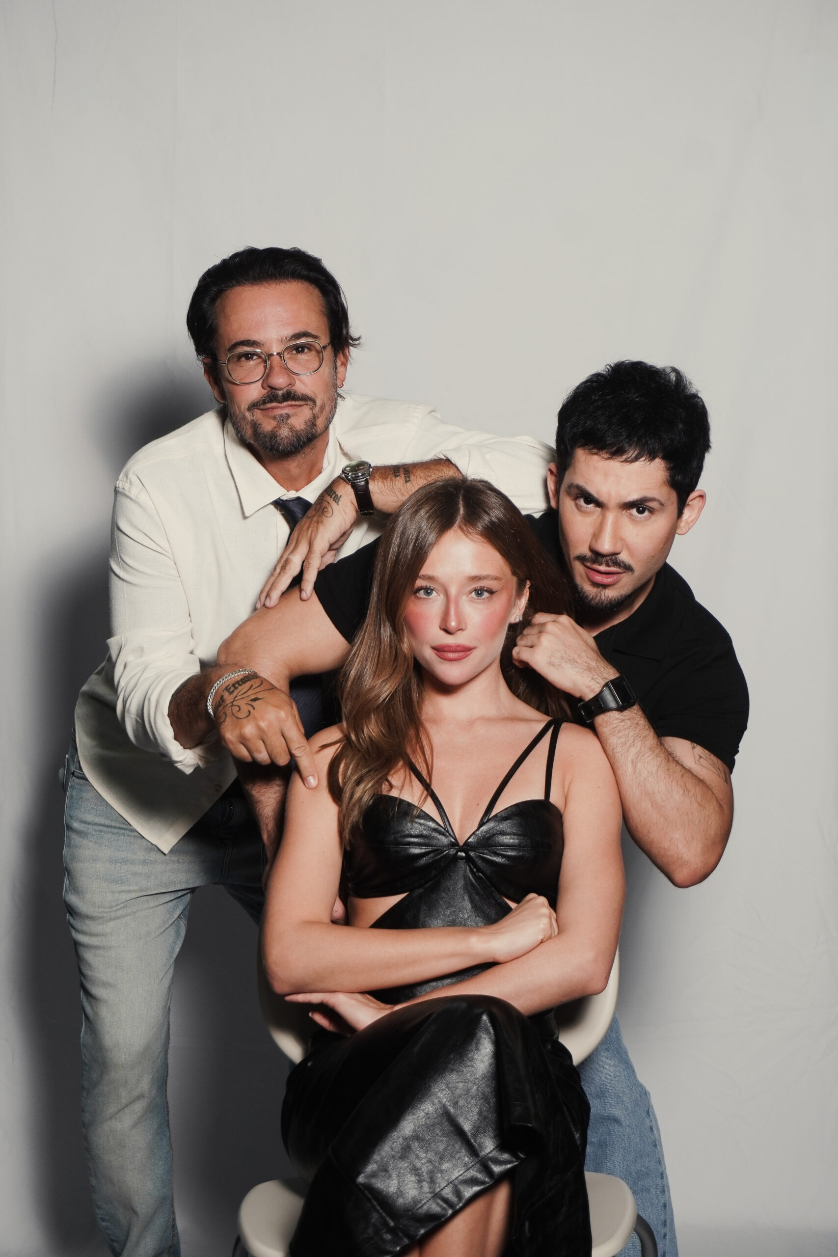 QUALQUER GATO VIRA-LATA TEM UMA VIDA SEXUAL MAIS SADIA QUE A NOSSA!