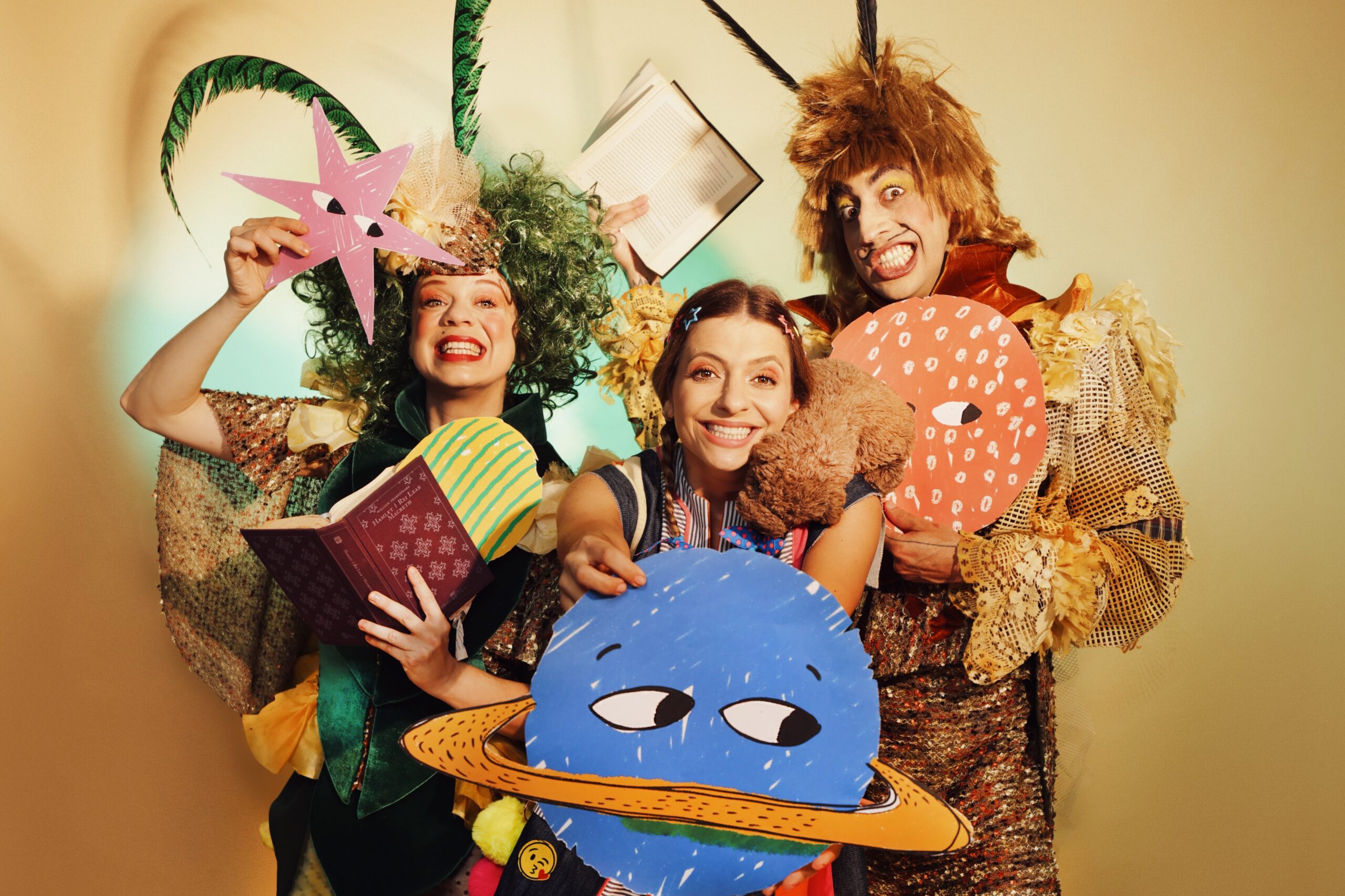 “Planeta Pelúcia” explora com fantasia a síndrome do ‘quero ser grande’