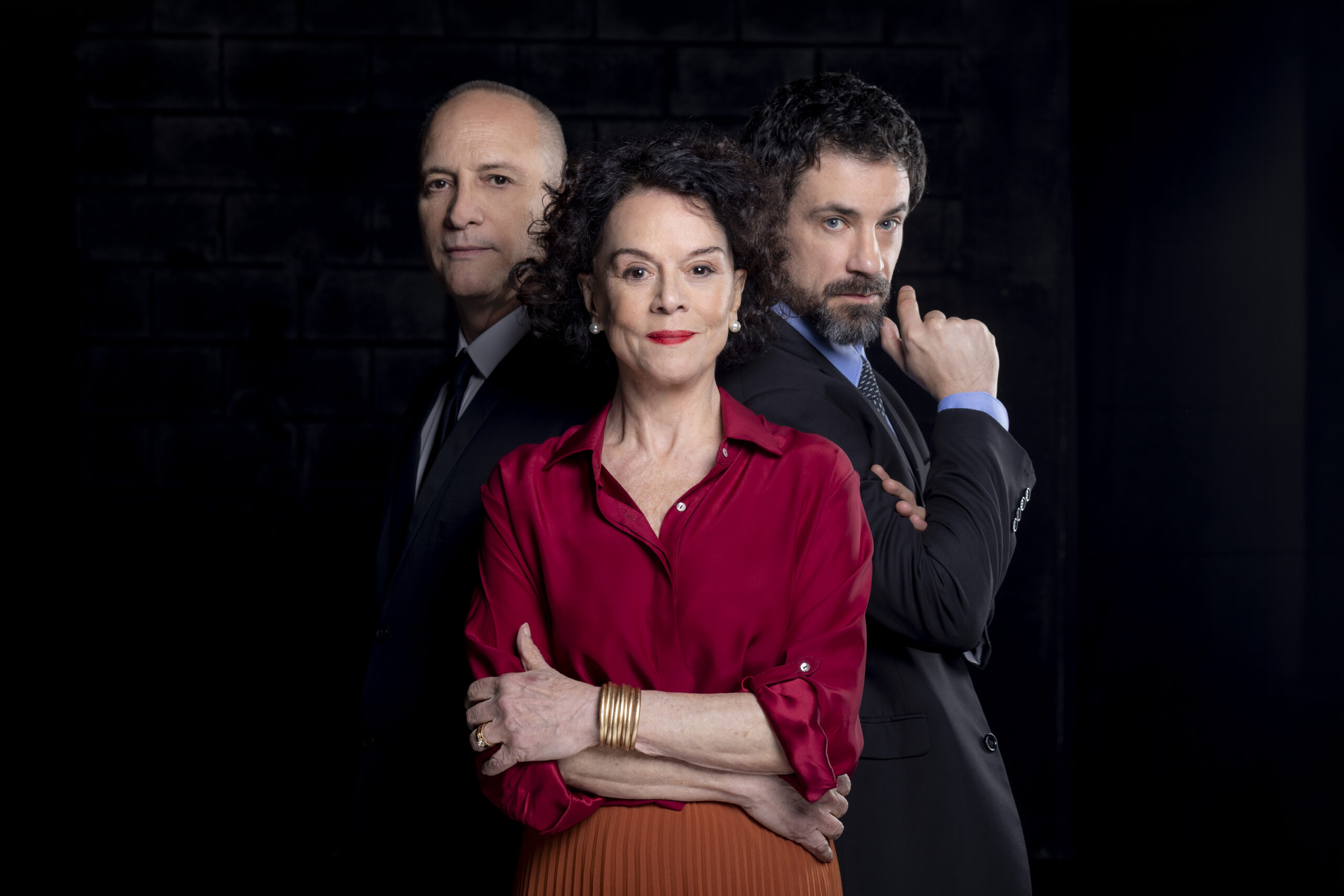 O trágico amor de Édipo e Jocasta chega aos dias atuais em releitura do dramaturgo Robert Icke