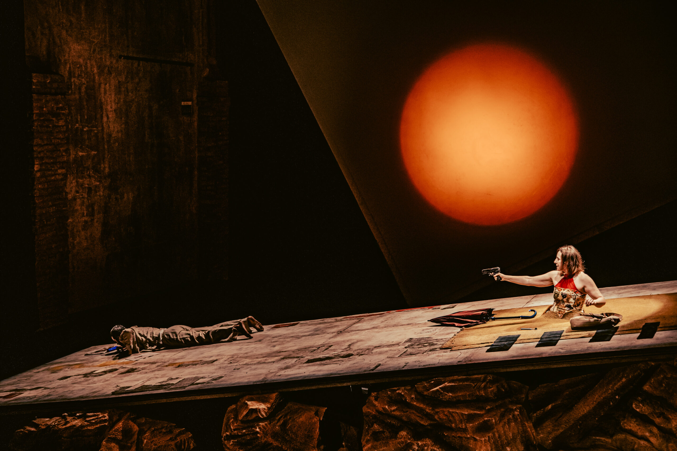 Armazém Companhia de Teatro vive “Dias Felizes” mesmo em meio às adversidades da arte